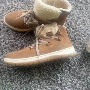 UGG Women's Brown Winter Boots